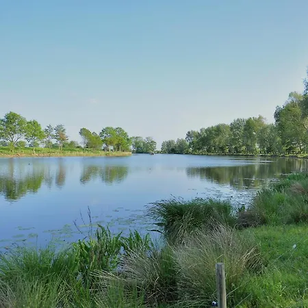 Ferienhof- Eiderdeich Whg. 3 Edith *